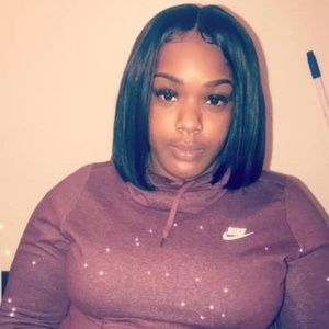 Meet your Posher, Khalisha